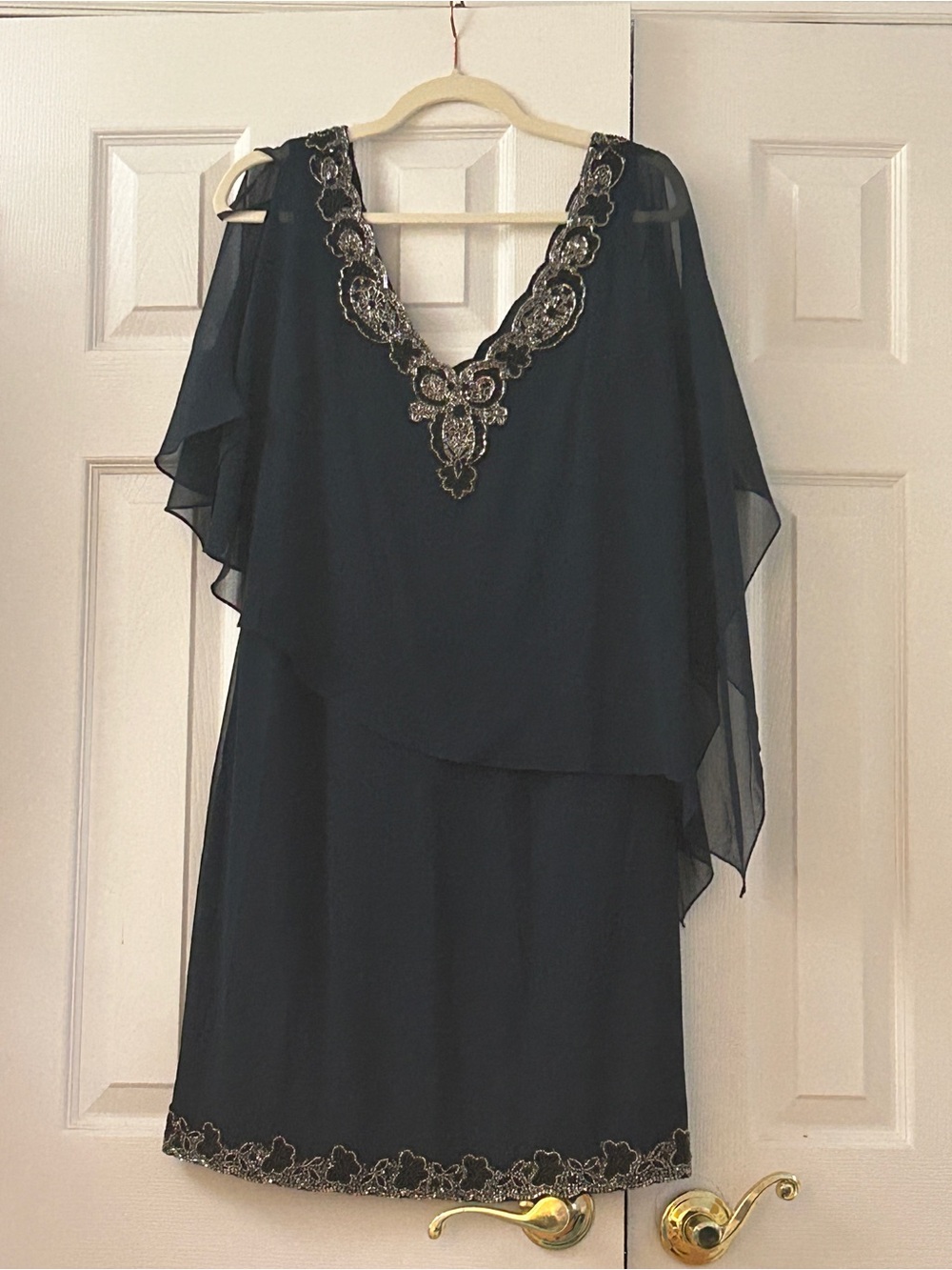 Kara Navy Blue Beaded Chiffon Capelet Sheath Dress Size 12 Cocktail Wedding
